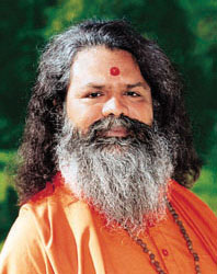 Vishwaguru Mahamandaleshwar Paramhans Sri Swami Maheshwaranandji